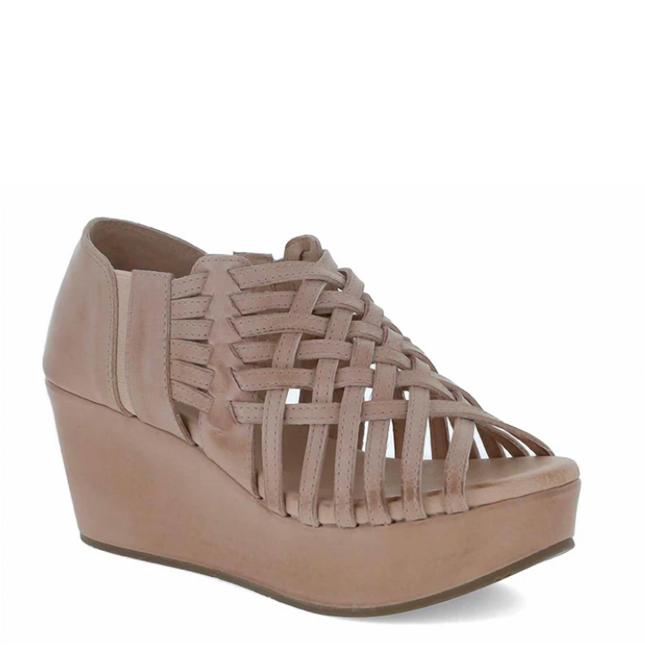 New Chocolat Blu Women Wiz Sandals In Nude Leather